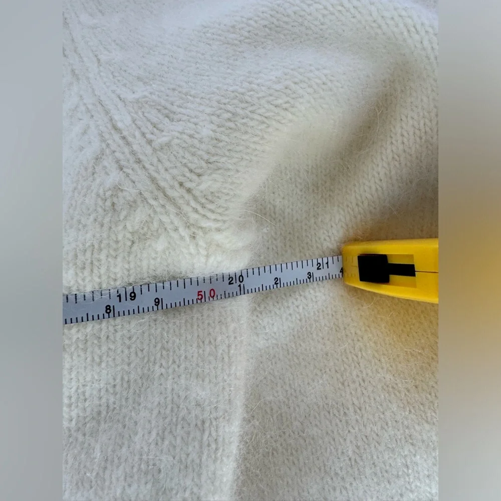 Sarah Spencer Cream Color Lambswool Angora Rabbit Hair V-neck Sweater size XL - Picture 7 of 8